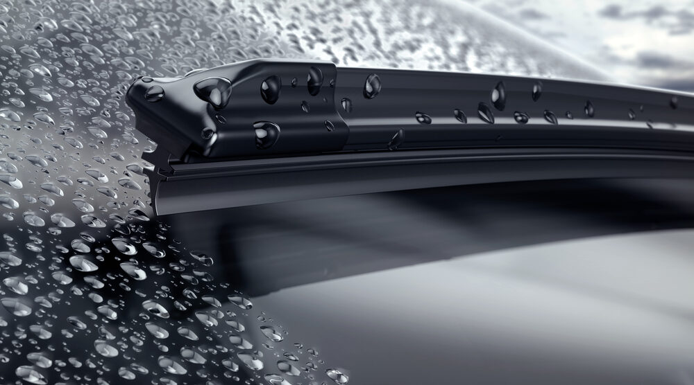 How to Clean Your Car Windscreen